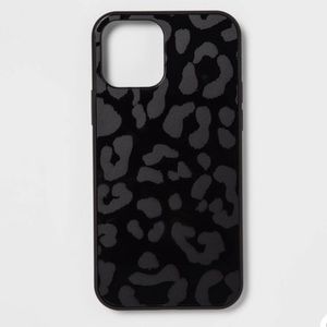 NWT! HeyDay iPhone12 Pro Black Leapord Case